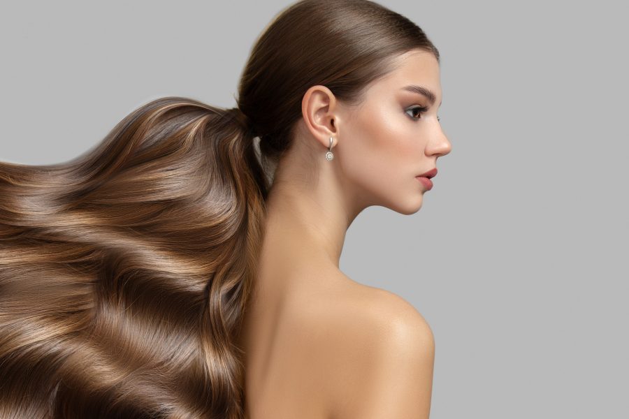 Headspa-Silvolde-gezond-lang-en-glanzend-haar-voor-zowel-mannen-als-vrouwen-AdobeStock_418469840